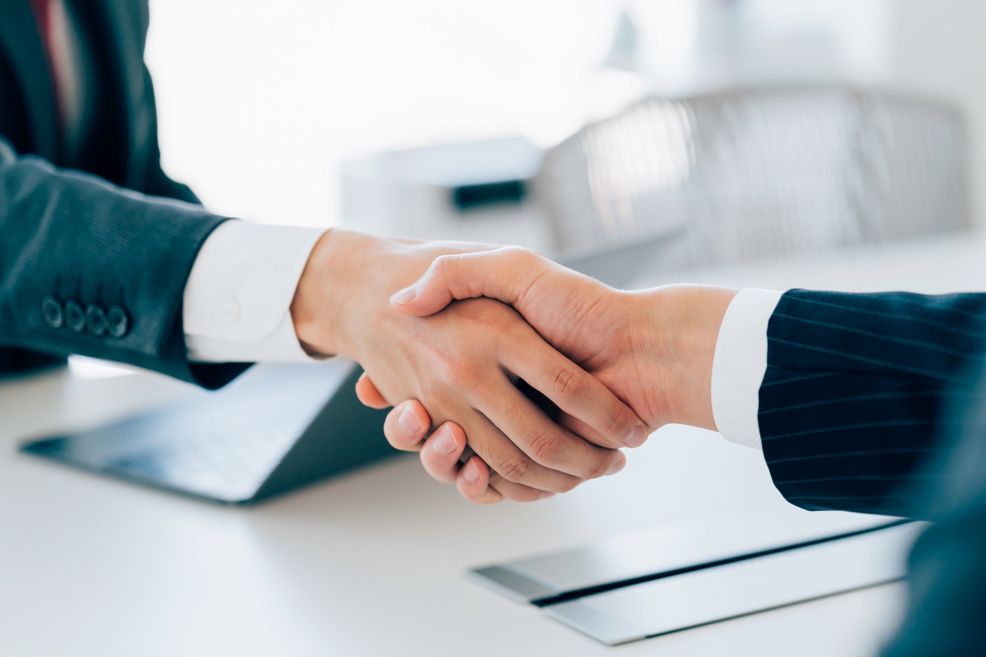 信頼のビジネスパートナーシップ